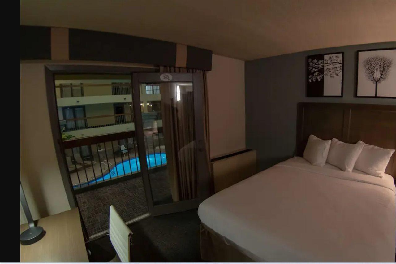 Baymont By Wyndham Shakopee Hotel Exterior foto
