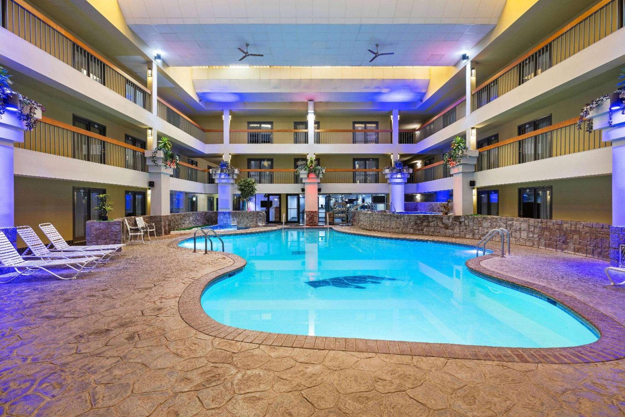 Baymont By Wyndham Shakopee Hotel Exterior foto